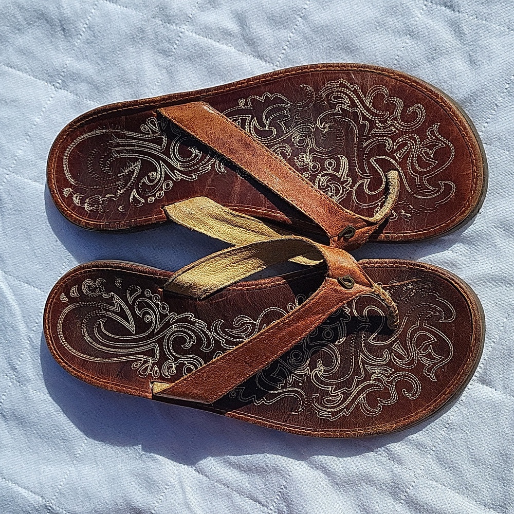 OluKai Brown Leather Sandals
